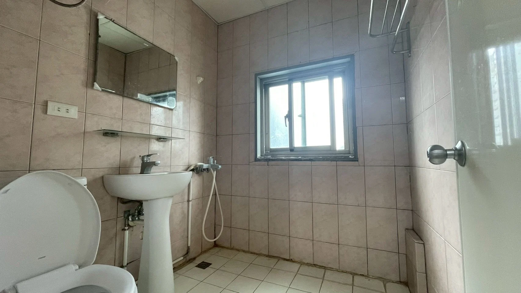 Line Album 新板中山收租屋與新板捷運收租屋 250830 28