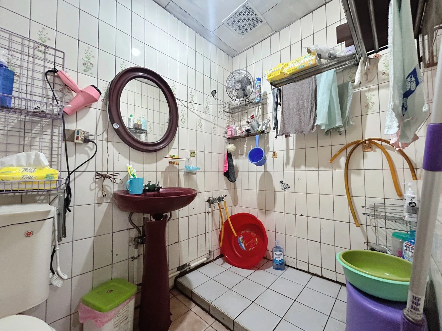 Line Album 新莊中港三街9巷1弄1號5樓 250830 2